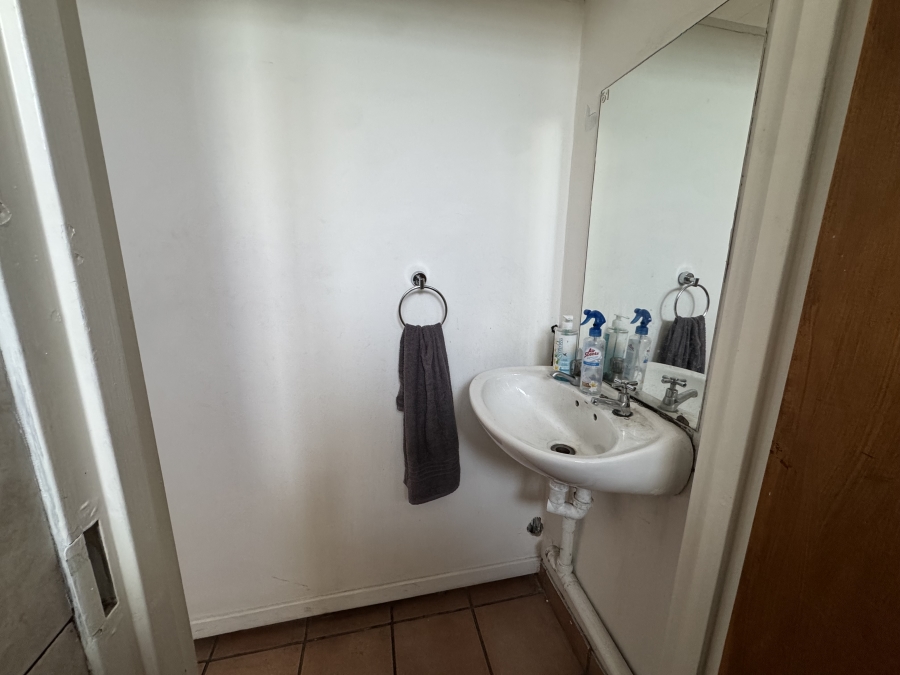 To Let commercial Property for Rent in Parklands Western Cape